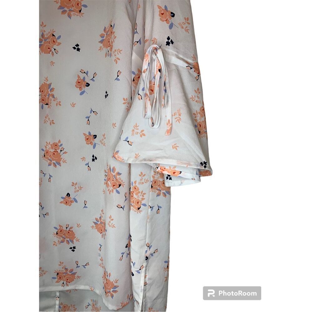 Lane Bryant Split Neck Bell Sleeve Floral Tunic - Picture 2 of 8